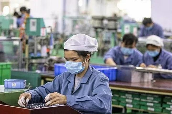 Tỏa Sáng Ngành Làm Đẹp: Xây Dựng Thương Hiệu Cá Nhân Với Hotspot Matrix
